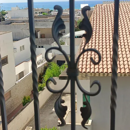 Tuareg Hotel Campomarino (Taranto)